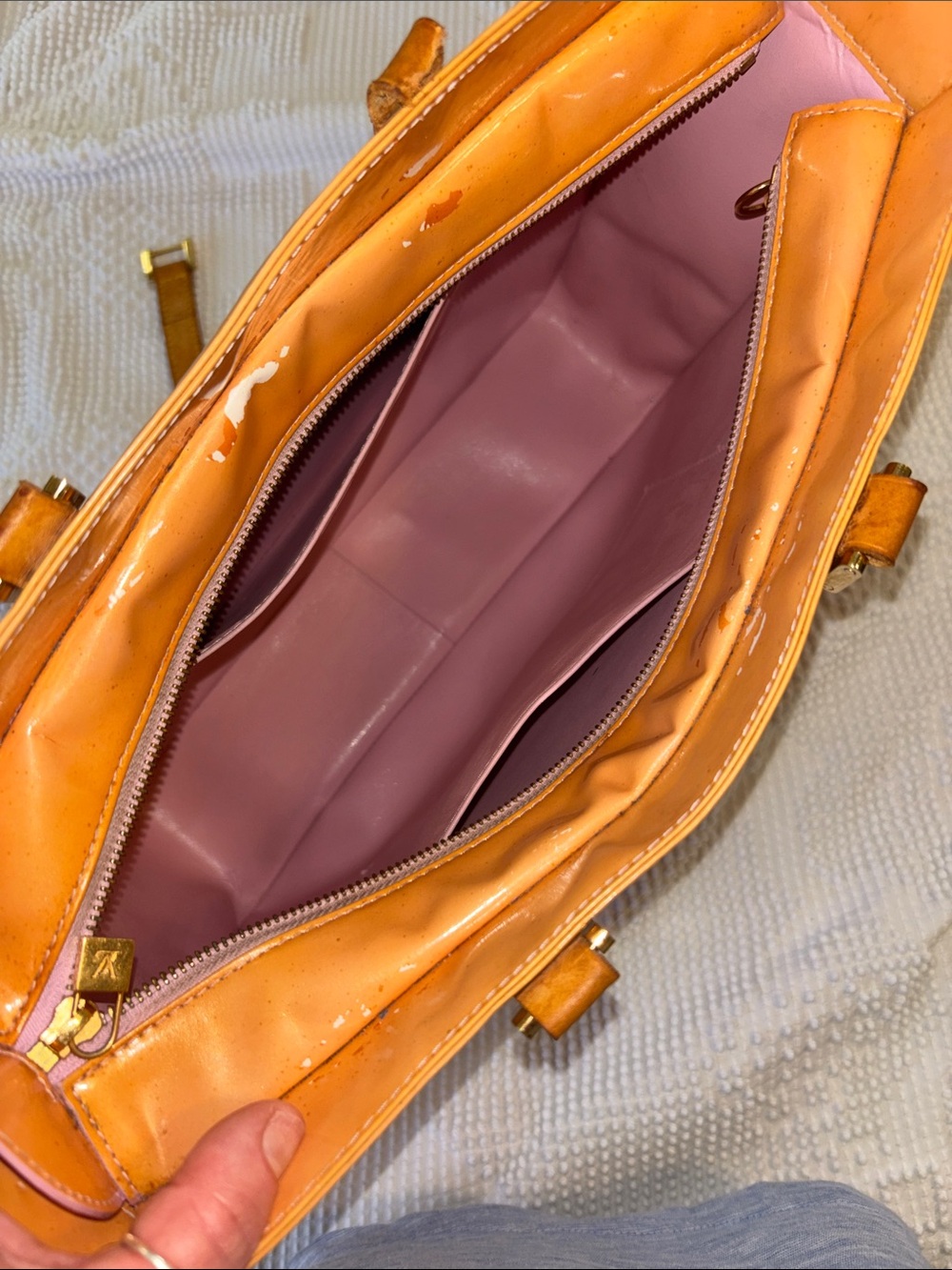 Louis Vuitton Peach Vernis Monogram Shoulder Bag - Picture 2 of 5